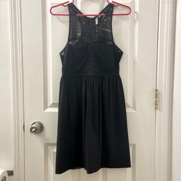 Rachel Roy | Black LBD - Picture 3 of 8